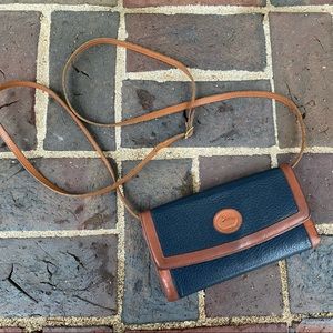 Vintage Dooney Bourke Wallet on a strap Clutch Nav